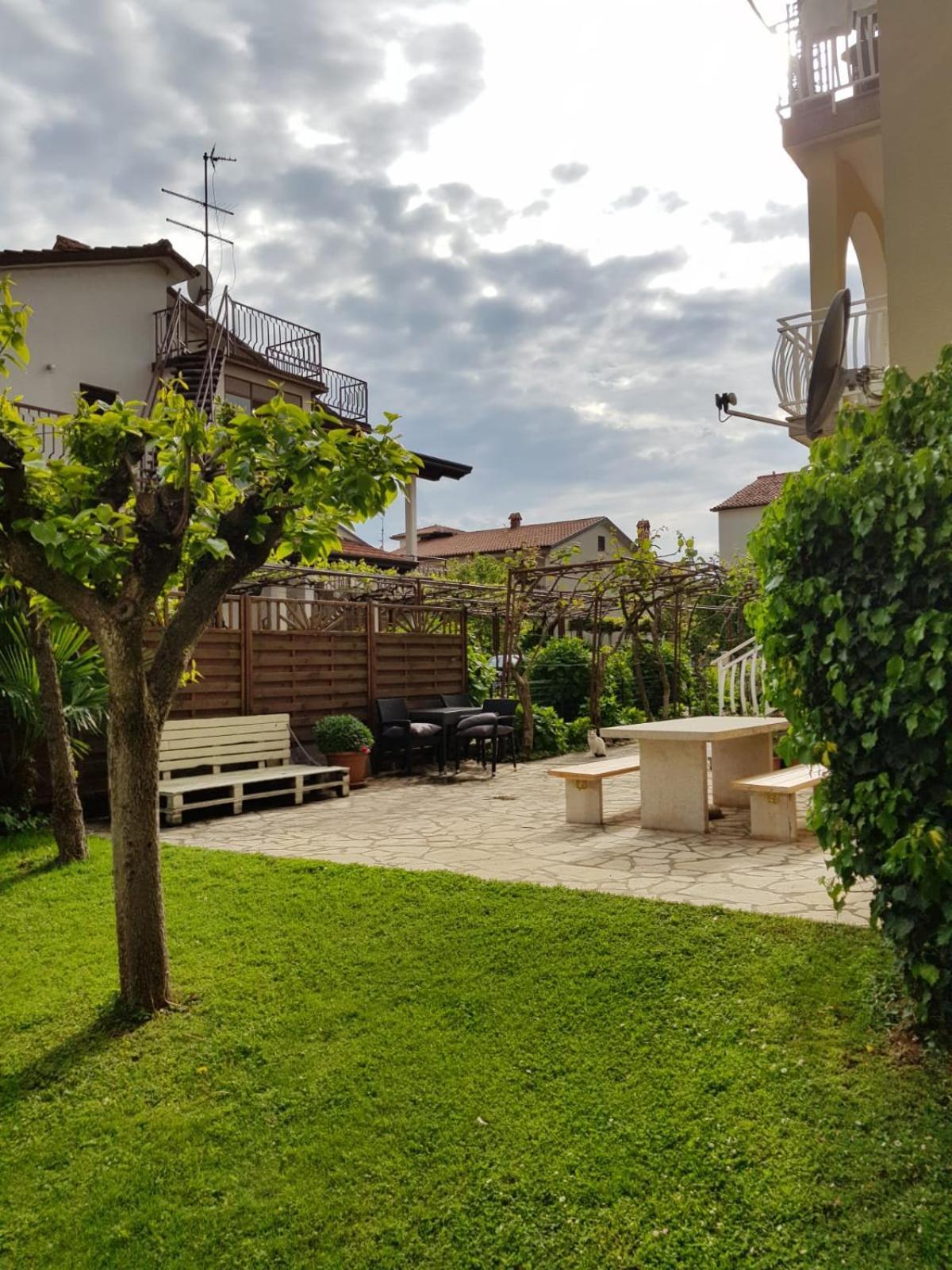 Trbovic Apartments Peaceful Stay With Free Parking, Pet-Friendly, And Bike Storage In Umag Exterior foto