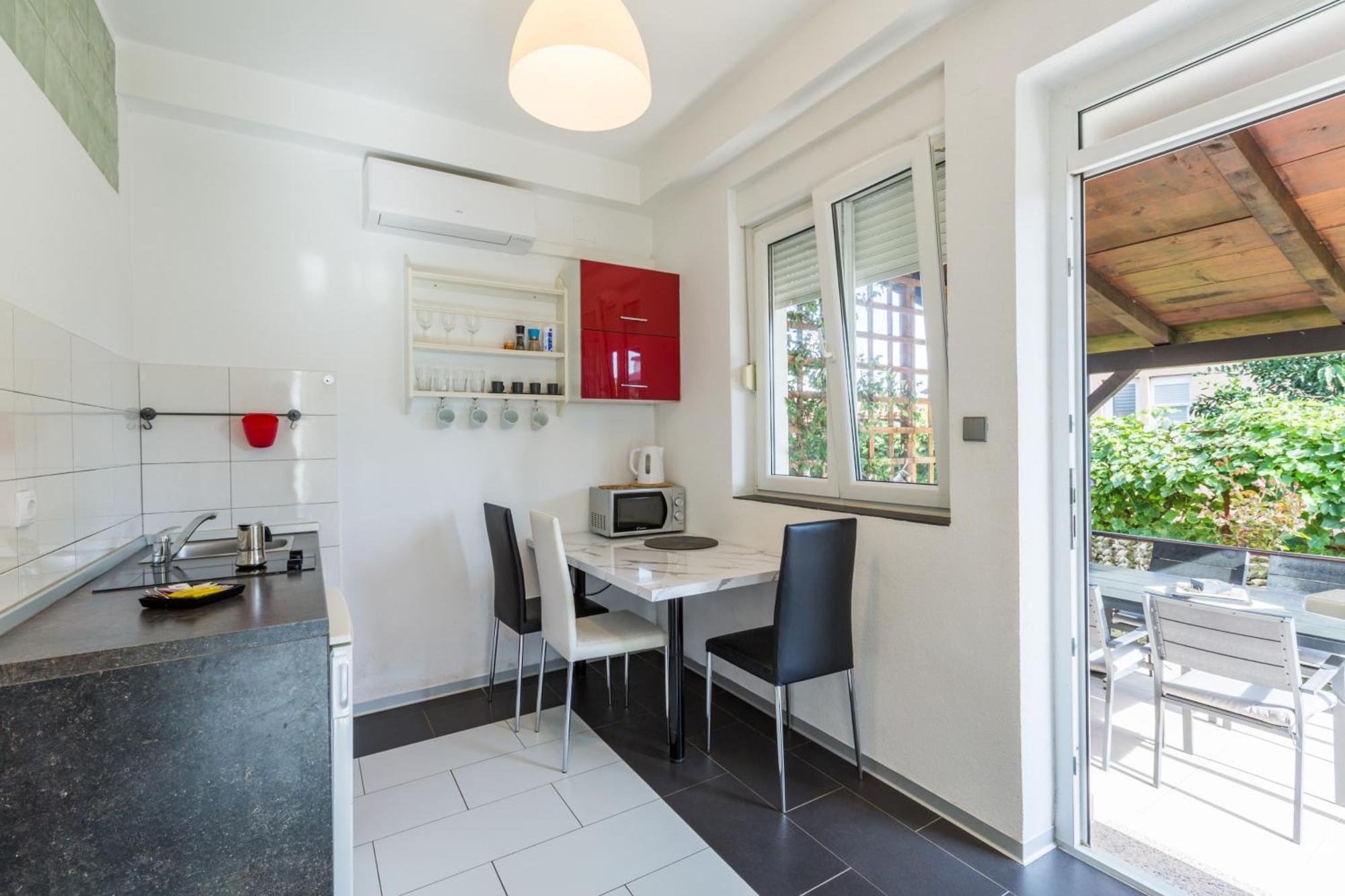 Trbovic Apartments Peaceful Stay With Free Parking, Pet-Friendly, And Bike Storage In Umag Exterior foto