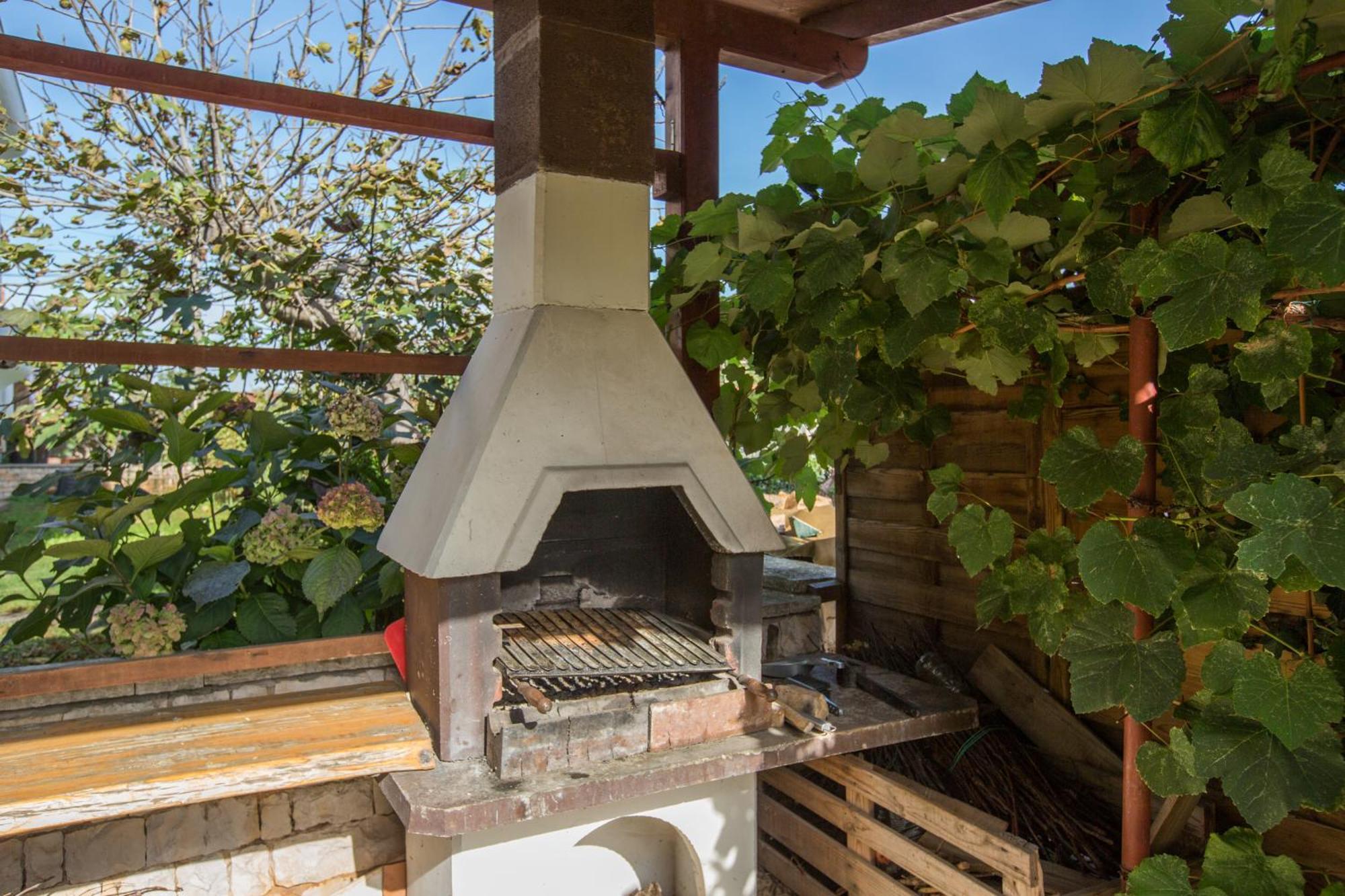 Trbovic Apartments Peaceful Stay With Free Parking, Pet-Friendly, And Bike Storage In Umag Exterior foto