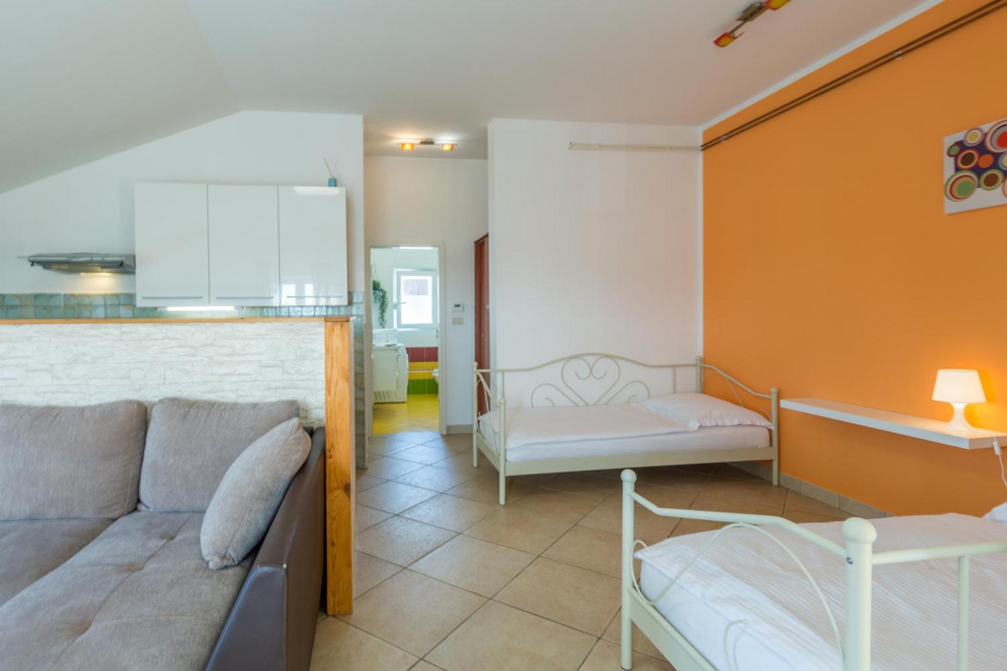 Trbovic Apartments Peaceful Stay With Free Parking, Pet-Friendly, And Bike Storage In Umag Exterior foto