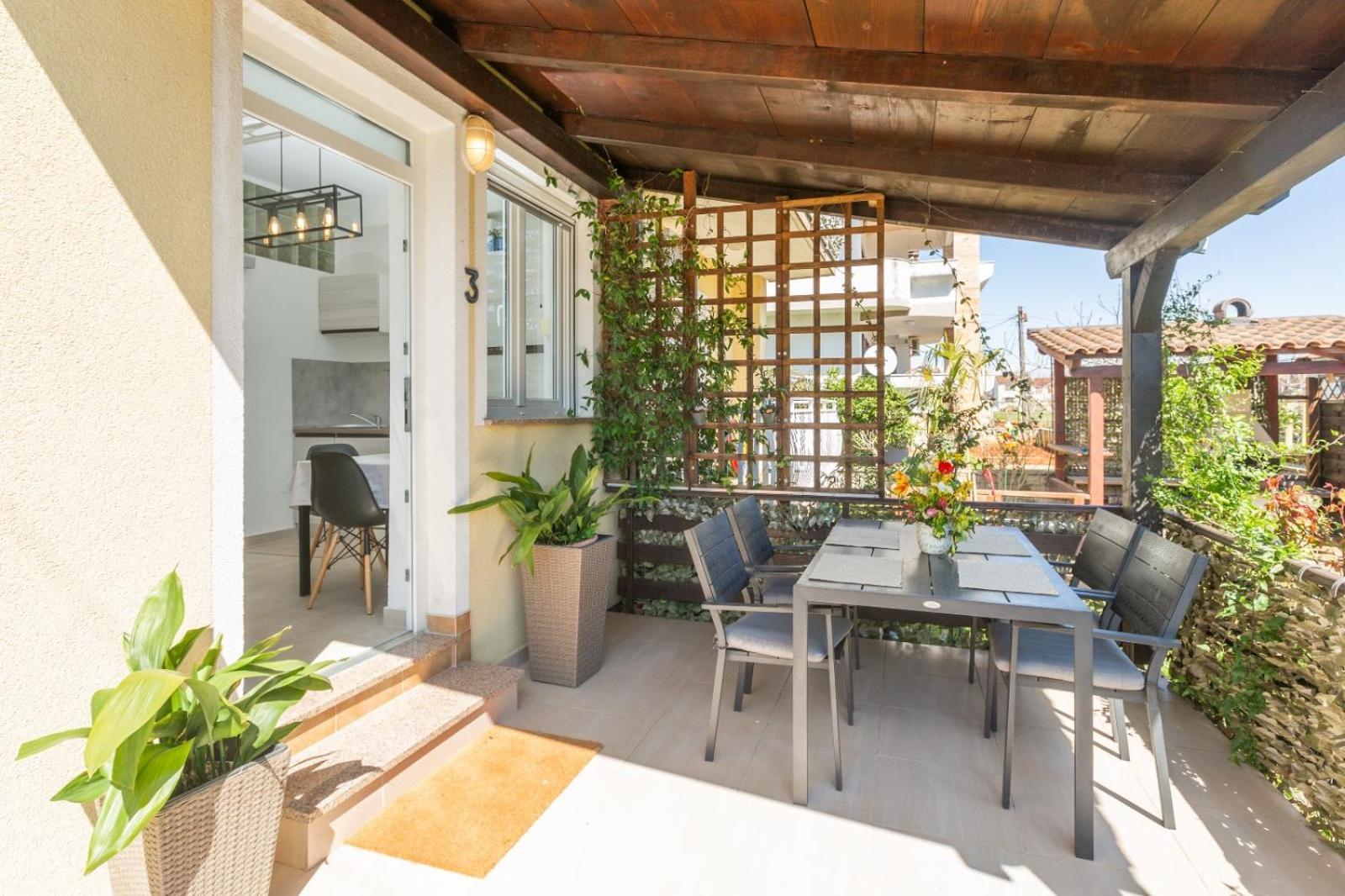 Trbovic Apartments Peaceful Stay With Free Parking, Pet-Friendly, And Bike Storage In Umag Exterior foto